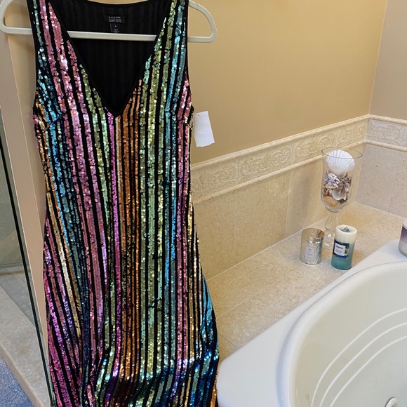 New Halogen sequin rainbow long dress size - Picture 12 of 13